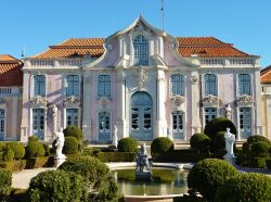 L'ala della sala da ballo del Palazzo Nazional di Queluz a Sintra, Portogallo