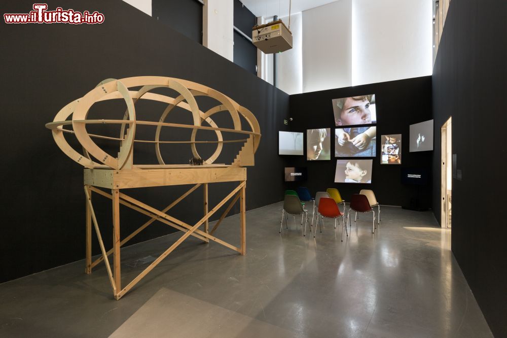 Immagine The World of Charles and Ray Eames, il lavoro esposto nella Central Tejo rinnovata del MAAT di Lisbona © Photography Courtesy EDP Foundation