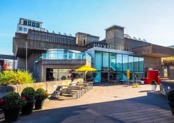 La Hayward Gallery architettura brutalista del Southbank di Londra - © Claudio Divizia / Shutterstock.com