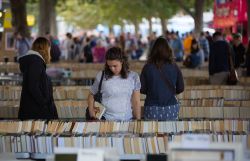 Il mercato dei libri presso il Southbank Centre di Londra - © IR Stone / Shutterstock.com