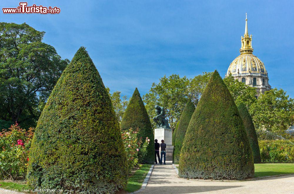 Immagine Il parco del Museo Rodin di parigi e la statua del pensatore - © Gimas / Shutterstock.com