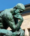 Pensatore di Rodin a museo di Parigi - © ...
