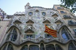 Casa Batlo a  Barcellona, il capolavoro di Gaudì sul Passeig de Gracia