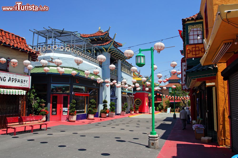 Immagine La Chinatown di Los Angeles (USA) è ormai una delle mete turistiche più frequentate della città sulla costa della California.