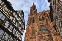 La Cathédrale de Notre Dame de Strasbourg. All'epoca della sua costruzione era considerata uno degli edifici più alti del mondo.