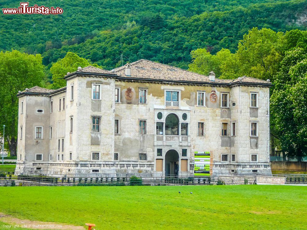 Immagine Palazzo delle Albere fu costruito a Trento nel XVI secolo per volere di Giovanni Gaudenzio Madruzzo - foto © s74 / Shutterstock.com