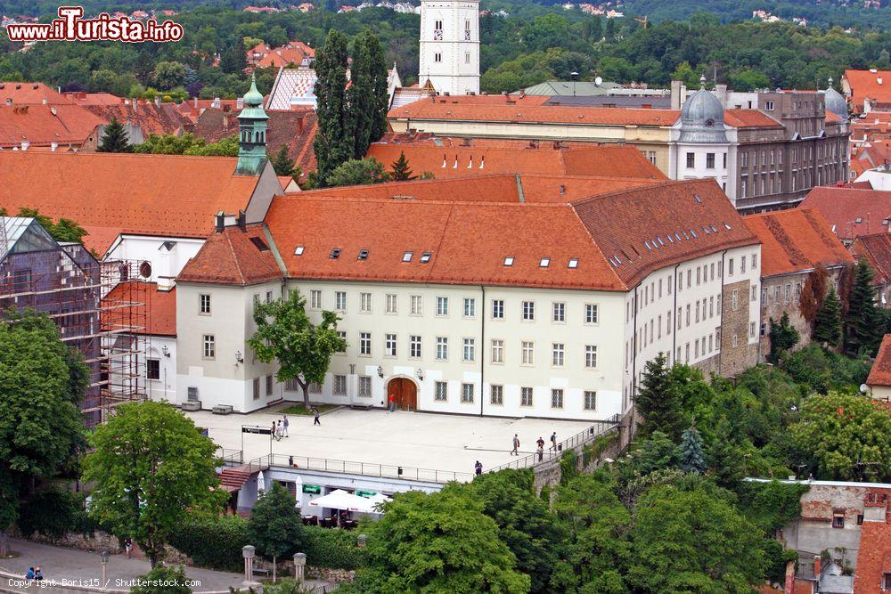Immagine La Galerija Klovicevi Dvori è uno dei principali musei d'arte di Zagabria. Si trova all'interno di un antico monastero gesuita - foto © Boris15 / Shutterstock.com