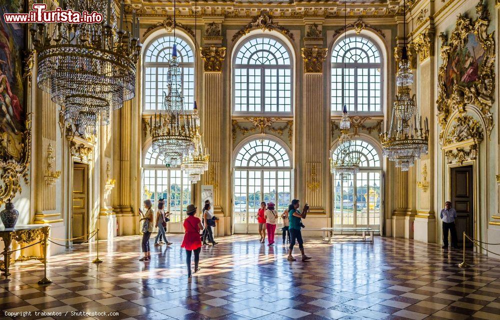 Immagine L'interno del Castello di Nymphenburg a Monaco (Germania), antica residenza estiva di Ferdinando Maria di Baviera ed Enrichetta Adelaide di Savoia - foto © trabantos / Shutterstock.com