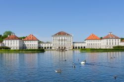 L'elegante palazzo barocco di Nymphenburg è uno dei principlai luoghi d'interesse turistico di Monaco di Baviera.