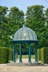 Un piccolo padiglione ai giardini di Herrenhausen, Hannover, Germania.
