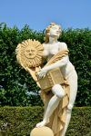 Una scultura della dea del sole a Herrenhausen, Hannover, Bassa Sassonia, Germania.
