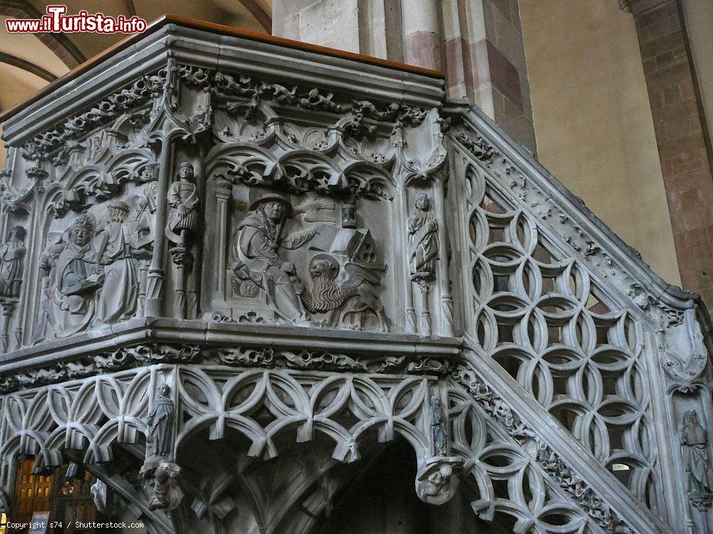 Immagine Il ricco pulpito gotico del Duomo di Bolzano - © s74 / Shutterstock.com