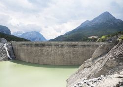 La diga di Cancano, Lombardia - La costruzione ...