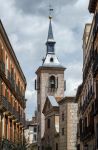 La chiesa di San Ginés de Arles si trova in Calle Arenal (quartiere Sol) ed è una delle più antiche chiese di Madrid (Spagna).