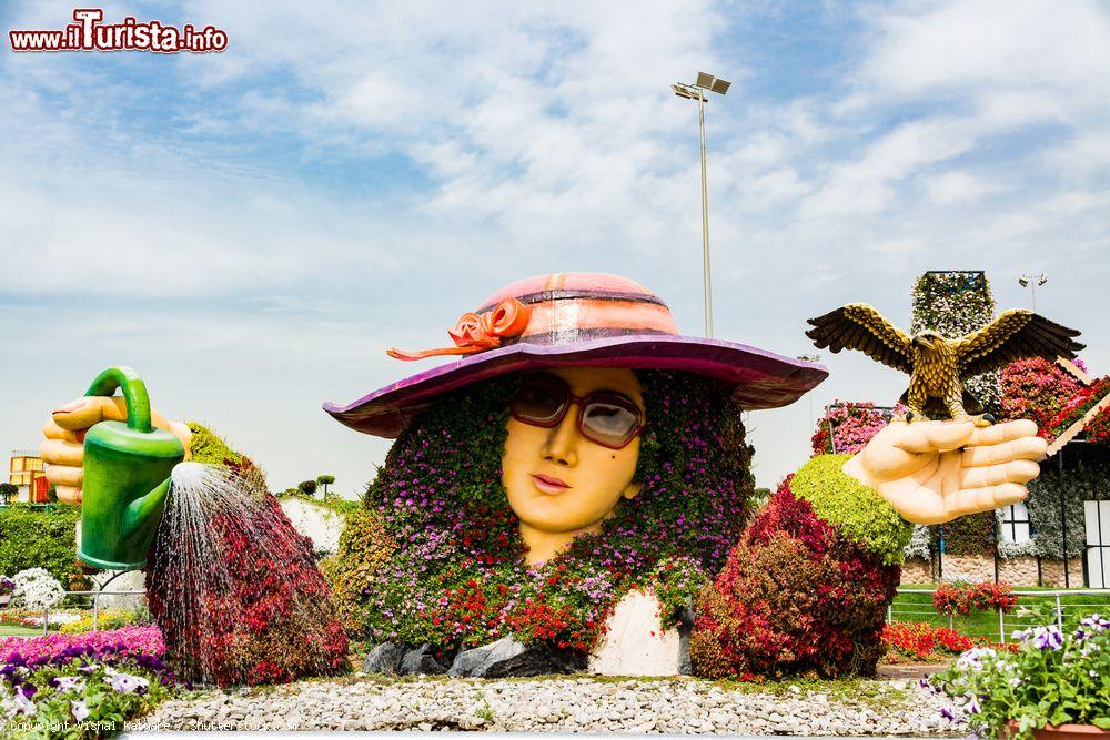 Immagine Una scena di bellezza al Miracle Garden di Dubai, Emirati Arabi Uniti - © Vishal Katyare / Shutterstock.com