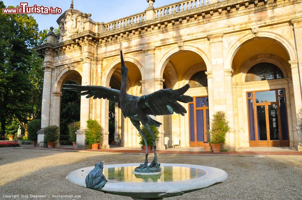 Immagine Vista del giardino antistante lo Stabilmento Tettuccio a Montecatini Terme - © Oleg Chegodaev / Shutterstock.com
