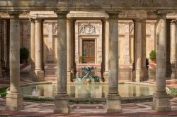 L'elegante architettura delle Terme Tettuccio di Montecatini - © Alexander Mazurkevich / Shutterstock.com