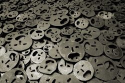 L'installazione Schalechet (Foglie cadute) ...