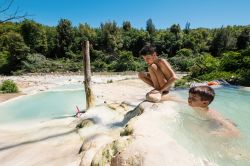 Bambini alle Terme di Petriolo, ideali per famiglie