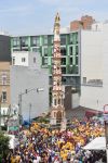 La Giglio Feast si svolge a Williamsburg (Brooklyn, New York City). Per l'occasione i partecipanti trasportano gigantesche statue - © a katz / Shutterstock.com