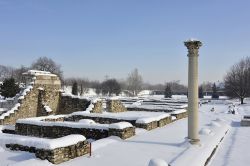 Una nevicata sulla città romana di Aquincum a Budapest (Ungheria)