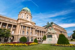 Il Palazzo Reale di Budapest, Ungheria. Questo imponente castello s'innalza sopra la città da Varhegy, il colle di Budapest.

