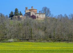 L'Eremo di Montesiepi, costruito nel XII secolo, si trova nelle campagne di Chiusdino, in provincia di Siena.
