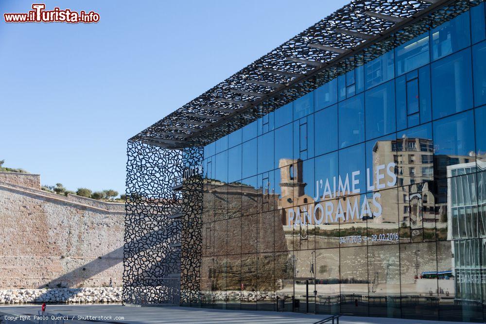 Immagine Il MuCEM (Museo delle Civiltà d’Europa e del Mediterraneo) di Marsiglia è stato progettato da Rudy Ricciotti e Roland Carta - © Paolo Querci / Shutterstock.com