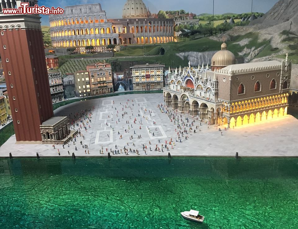 Immagine Venezia e Piazza San Marco è una delle aree d'Italia al Gulliver's Gate di Times Square - Foto © gulliversgate.com