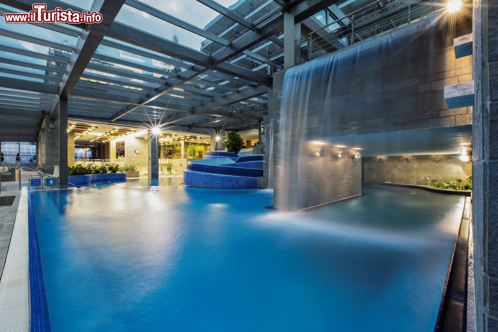 Immagine Lo stabimento termale del Wellness Center Ziva a Bled, Slovenia. Fa parte del complesso dell'Hotel Golf