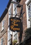 L'insegna della The Earl Grey Tea Rooms lungo The Shambles a York (Inghilterra) - foto © chrisdorney / Shutterstock.com