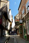 The Shambles a York, la via che ha ispirato J. K. Rowling per l'ambientazione di Diagon Alley di Harry Potter - © Angelina Dimitrova / Shutterstock.com