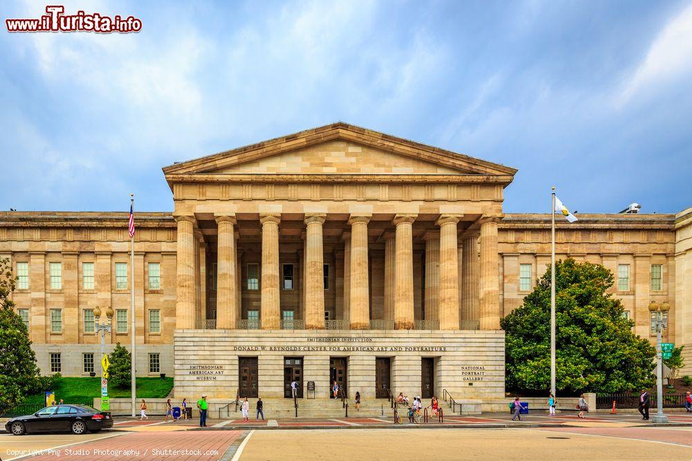 Immagine Washington DC, USA: lo Smithsonian American Art Museum e la National Portrait Gallery sono entrambi ospitati all'itnterno dell'Old Patent Office Building - foto © Png Studio Photography / Shutterstock.com
