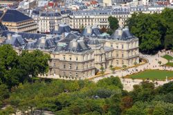 Vista aerea del Palazzo Luxembourg e del quartiere Odeon di Parigi