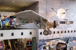 Il Ryan Spirit of St. Louis al National Air and Space Museum di Washington DC, Stati Uniti. Questo aeroplano monomotore ad ala alta venne realizzato dall'azienda statunitense Ryan Airlines ...