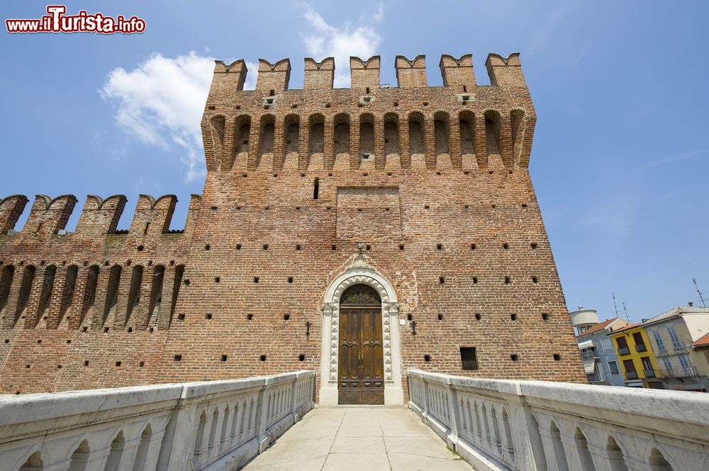 Immagine Uno degli ingressi al Castello medievale di Galliate