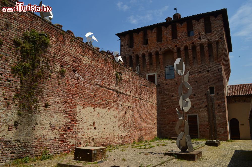 Immagine Interno del Castello di Galliate in Piemonte