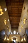 Praga: l'interno della Basilica di San Giorgio, fondata nel 920 d.C. da Vratislav I, duca di Boemia - foto © Josef Hanus / Shutterstock.com