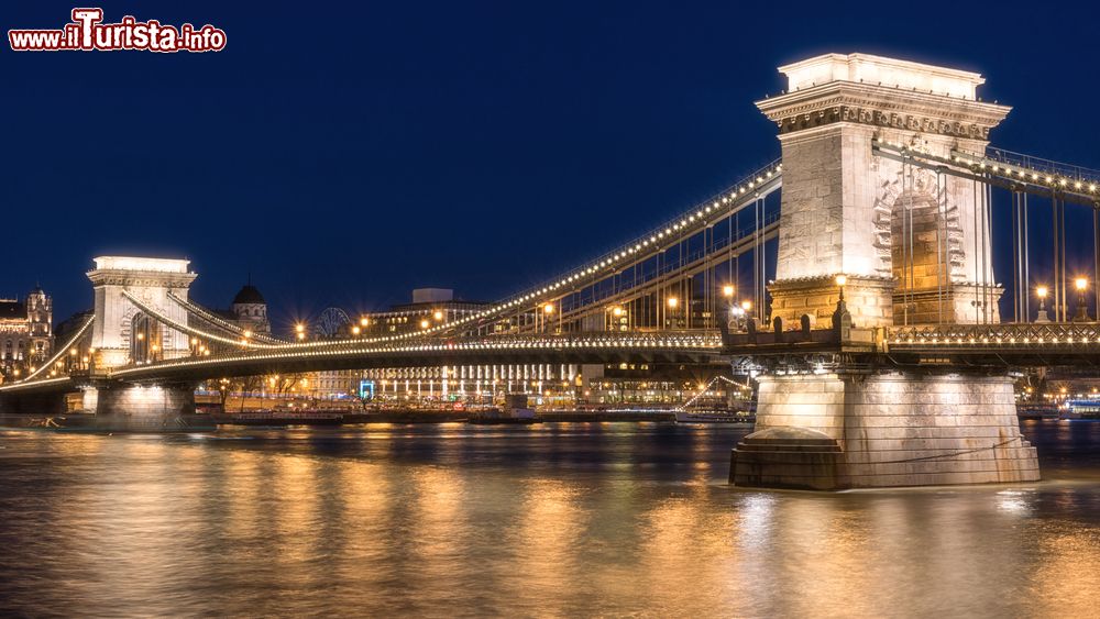 Immagine Il Ponte della Catene (Szechenyi lanchid) di Budapest è uno dei simboli della capitale ungherese.