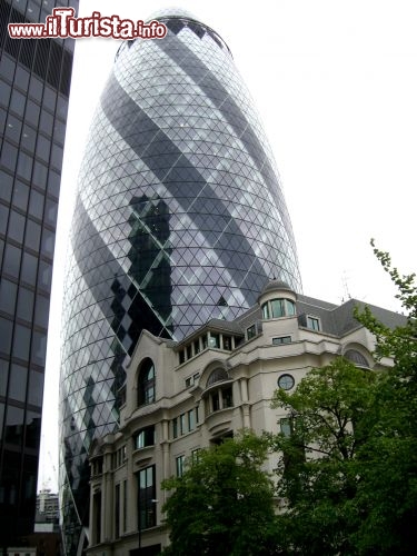 Immagine The Gherkin nella city