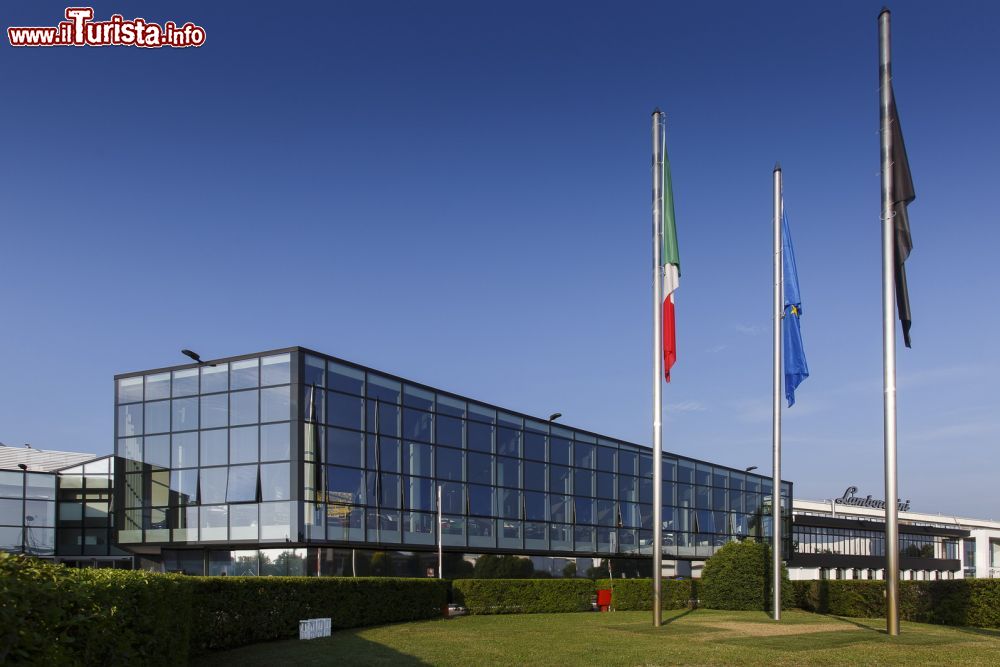 Immagine L'Edificio che ospita il Museo Lamborghini  a Sant'Agata Bolognese in Emilia-Romagna