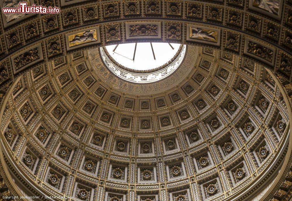 Immagine Dettaglio della cupola della Basilica di San Giovanni in Laterano a Roma - © photogolfer / Shutterstock.com