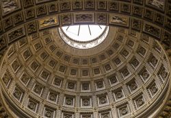 Dettaglio della cupola della Basilica di San Giovanni in Laterano a Roma - © photogolfer / Shutterstock.com