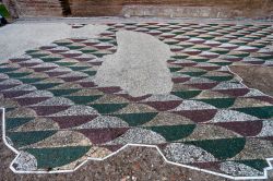 Un mosaico pavimentale alle Terme di Caracalla a Roma