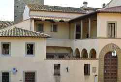 Un particolare di Casa Petrarca, la Casa-Museo del grande poeta medievale ad Arezzo (Toscana).