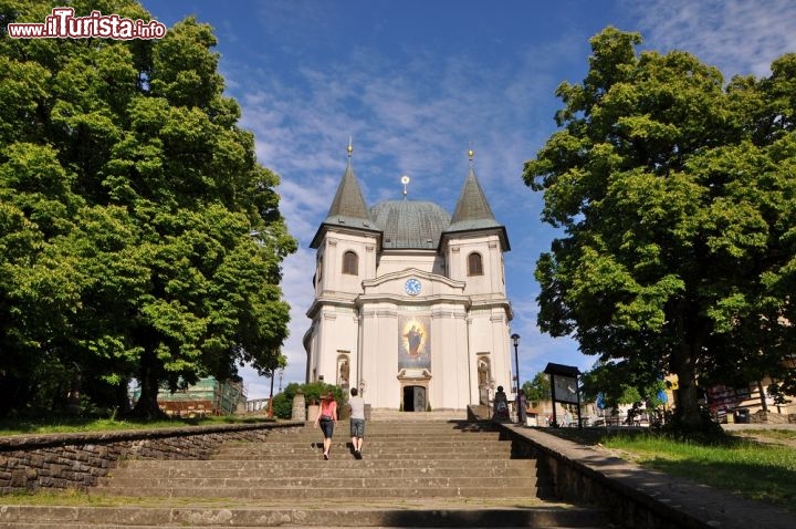 Scalinata del Santuario della Madonna dei fulmini Svat Hostn
