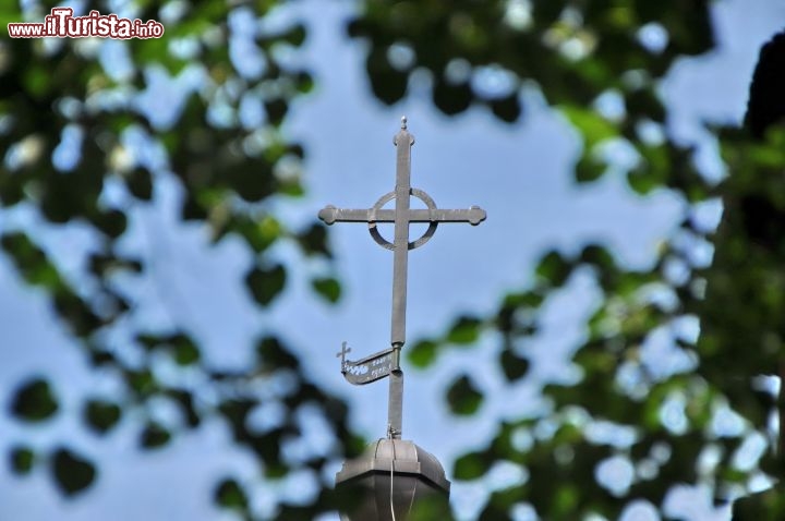 Croce chiesa del Villaggio Valacco di Roznov pod Radhostern
