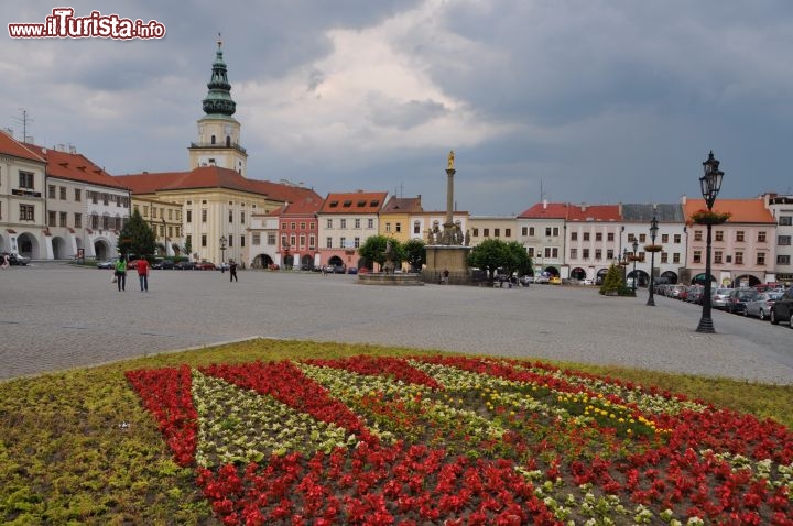 Fiori nella piazza di Kroměř 