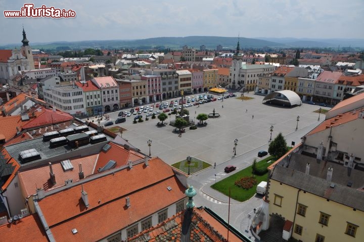La piazza centrale di Kroměříž vista dalla torre del Castello