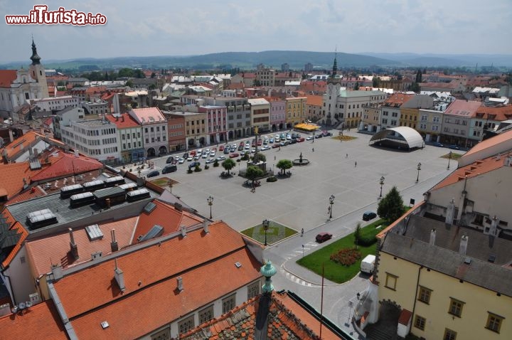 La piazza centrale di Kroměř vista dalla torre del Castello